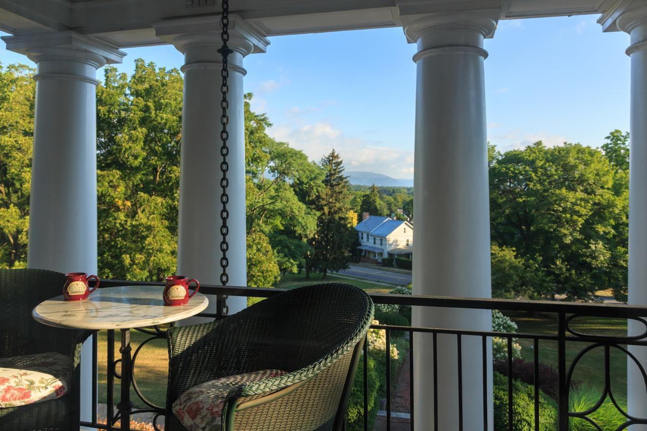 Mercersburg Inn Экстерьер фото